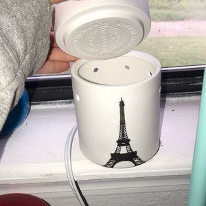 Paris white Scentsy warmer